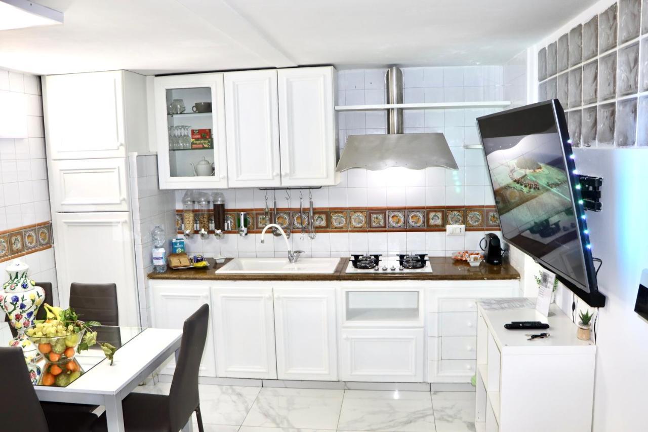 House Relax Apartment Centro Di Napoli Zewnętrze zdjęcie