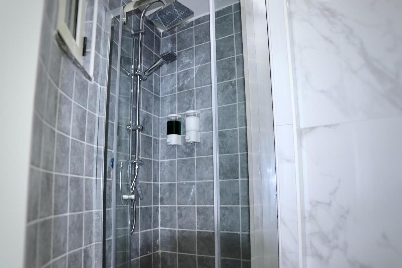 House Relax Apartment Centro Di Napoli Zewnętrze zdjęcie